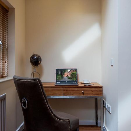 Lichfield Aparthotel Bagian luar foto